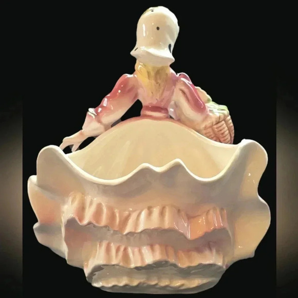 Vintage Lefton Lady in Flowing Pink Dress with Basket of Flowers Planter or Vase - Picture 5 of 11